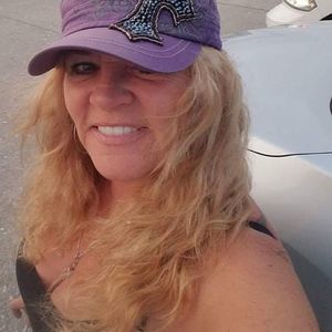 Meet your Posher, Pamela